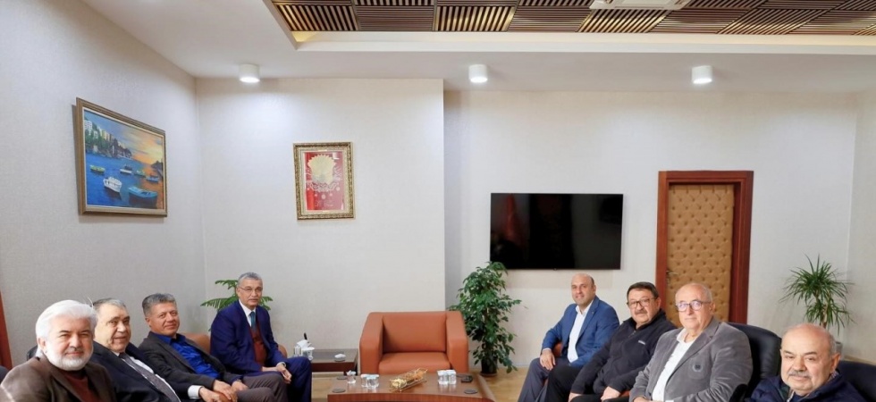 Manisa Eski Valisi Celalettin Güvenç Akhisar’da