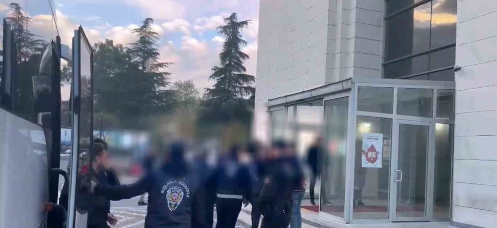 Manisa merkezli 8 ilde yasa dışı bahis operasyonunda 23 gözaltı