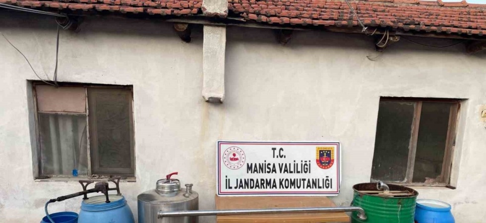 Manisa’da 112 litre sahte içki ele geçirildi