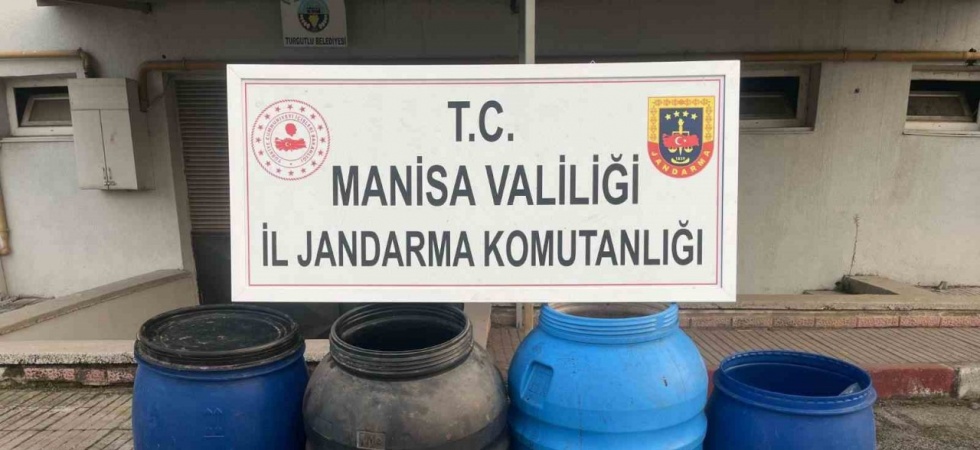 Manisa’da kaçak içki ve tütün operasyonu: 3 gözaltı