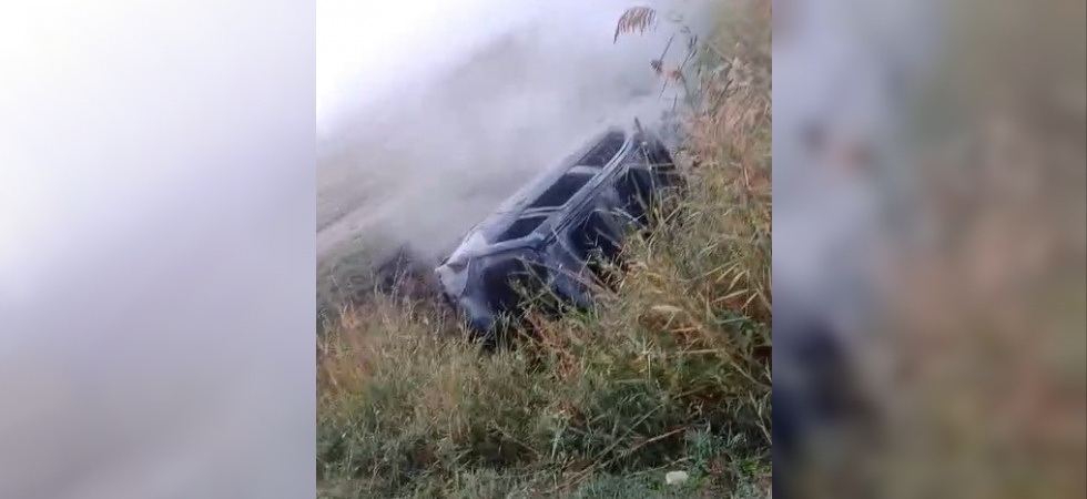 Manisa’da takla atan otomobil alev aldı: Sürücü yara almadan kurtuldu