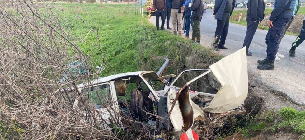 Manisa’da tek taraflı trafik kazası: 2 yaralı