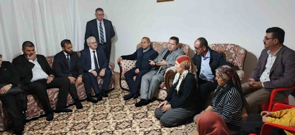 MHP Salihli Teşkilatı "Hayırlı Günler Komşum" ziyaretlerine başladı