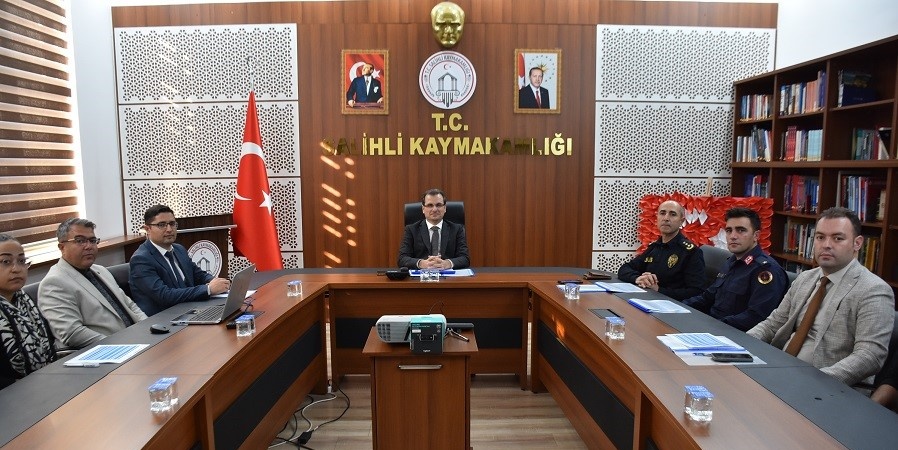 Salihli’de metruk binalar masaya yatırıldı