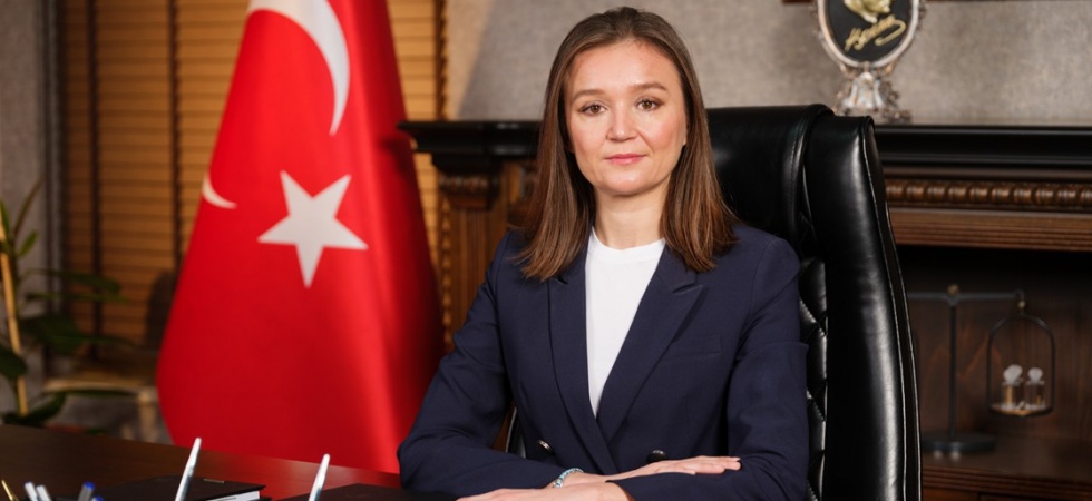 ŞEHZADELER BELEDİYE BAŞKANI DURBAY: KATLEDİLEN HER KADIN İSYANIMIZDIR!