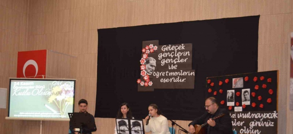 Selendi’de 24 Kasım Öğretmenler Günü Kutlandı