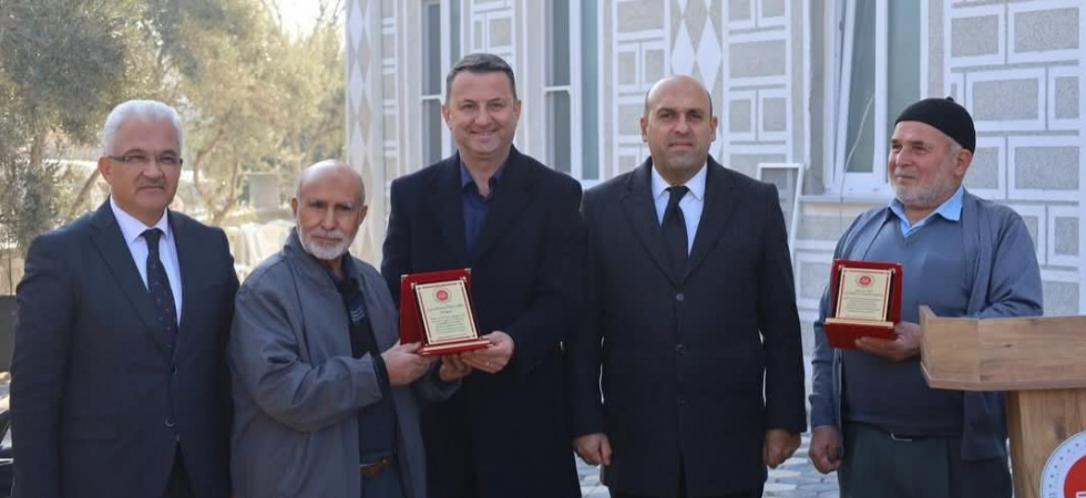 Akhisar Hayber Camii Yapılan Törenle İbadete Açıldı