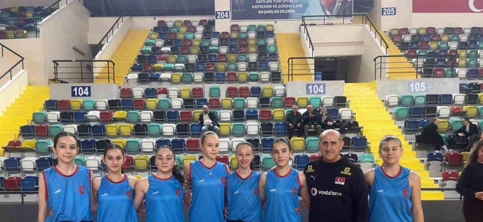 Akhisar altyapısı milli takım kapısında