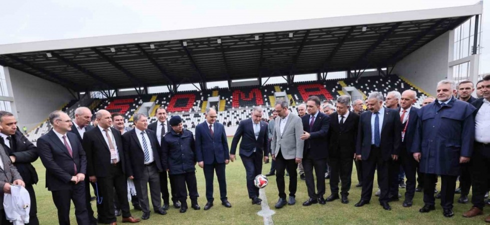 Bakan Bak, Soma’da stat açılışı yaptı