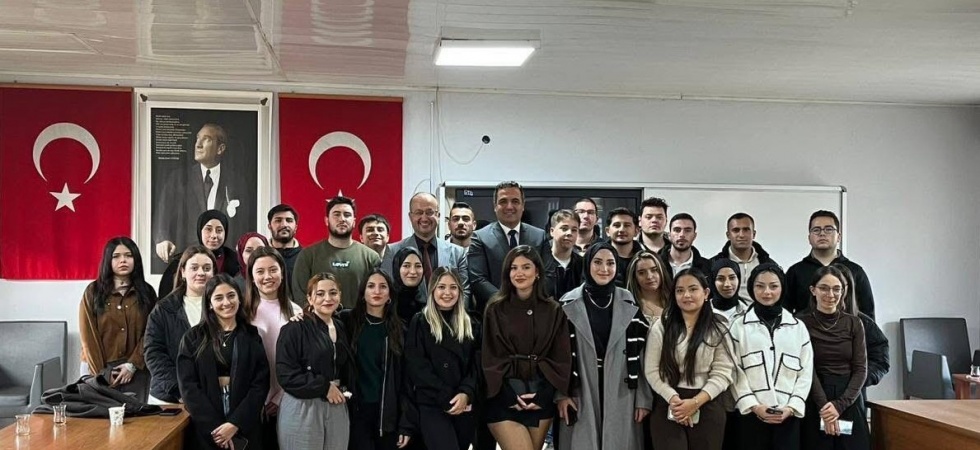 Geleceğin tapu teknikerlerine Kaymakam Dalak’tan mesleki rehberlik