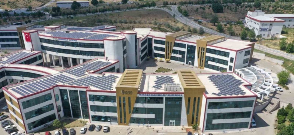 MCBÜ mühendislikte Avrupa Ligine adını yazdırdı