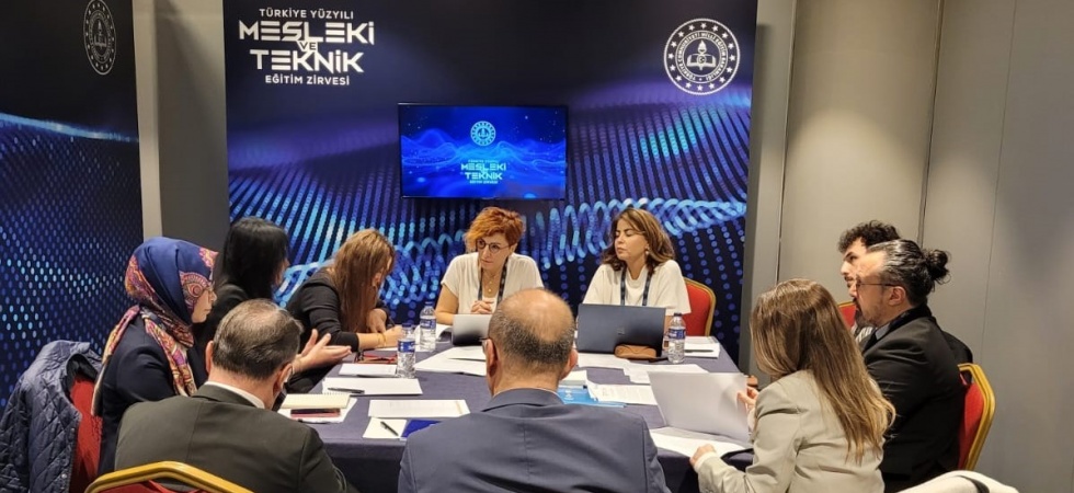 MCBÜ’den Mesleki Eğitim Zirvesi’ne Önemli Katkı