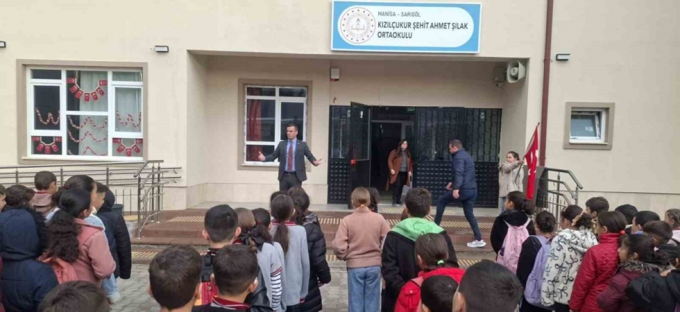 Müdür Yıldırak Öğrencilerle Buluştu