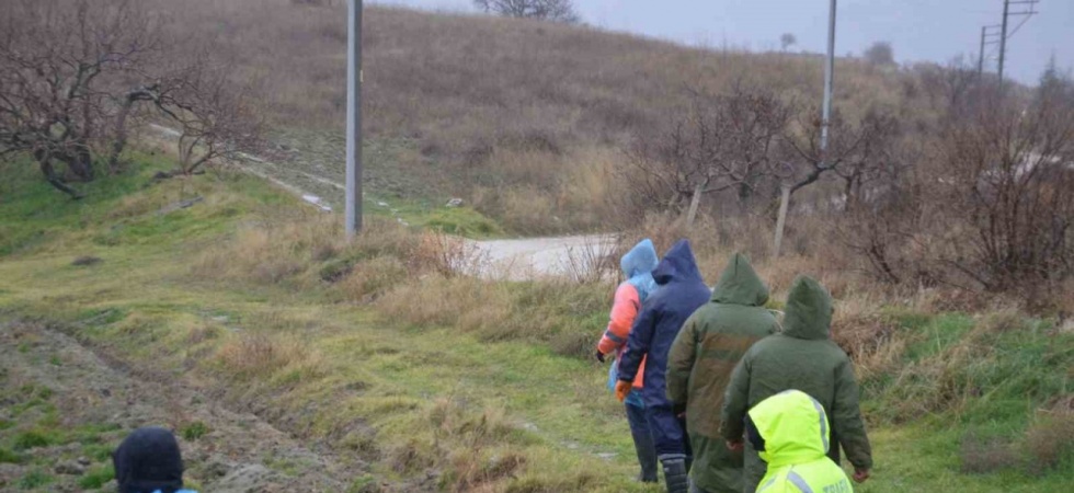 Demirci’de kayıp kadını arama çalışmaları 7’nci gününde sürüyor