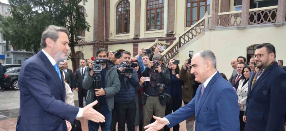 Enerji ve Tabii Kaynaklar Bakanı Bayraktar Manisa’da