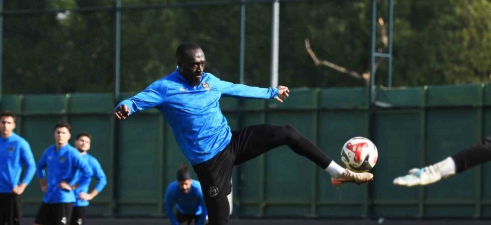 Manisa FK, Ümraniyespor maçının hazırlıklarını sürdürdü