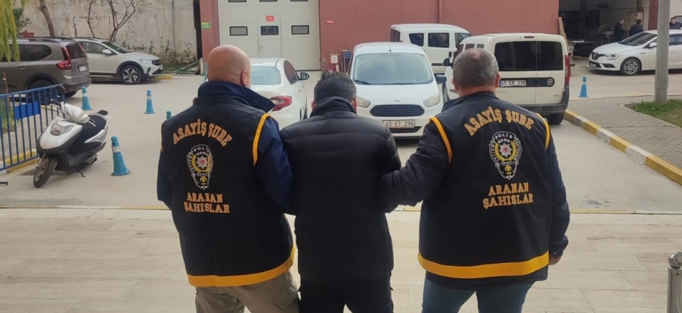 Manisa’da 7 ayrı suçtan aranan firari kıskıvrak yakalandı