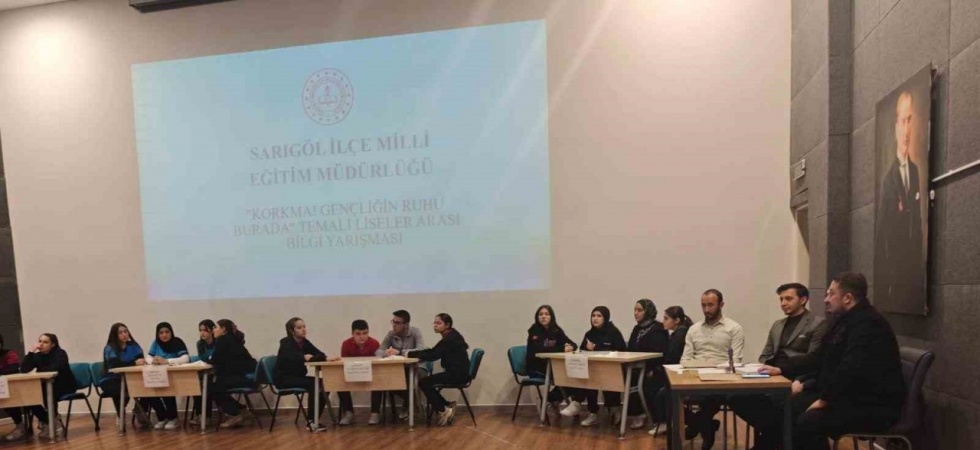 Gençler Mehmet Akif ve milli mücadele ruhuyla yarıştı