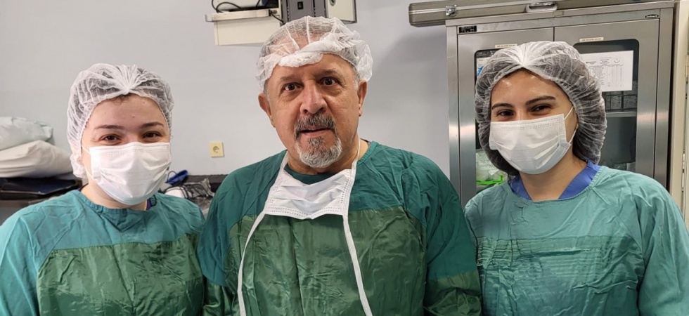 Karın ağrısıyla gitti, safrasından binlerce taş çıktı