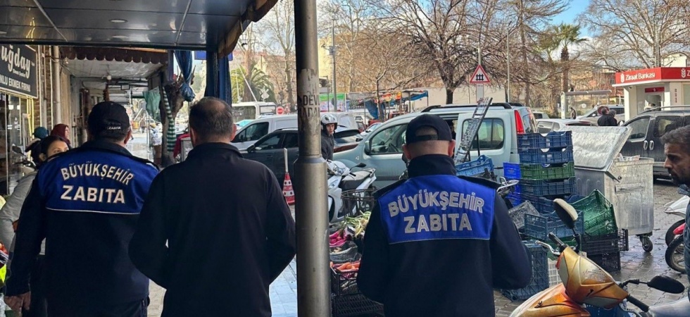 Manisa Büyükşehir’den Salihli’de kaldırım denetimi