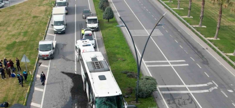 Manisa’da 3 araçlı zincirleme kaza: 5 yaralı