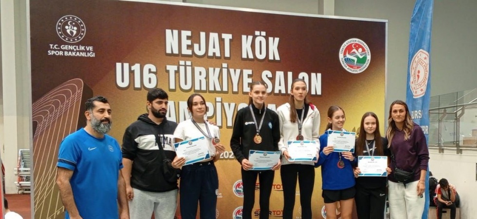 Manisalı atletlerden Türkiye üçüncülüğü