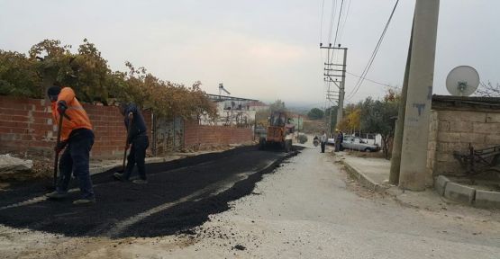 Alaşehir Belediyesi Hizmet İçin Mahalle Mahalle Geziyor 