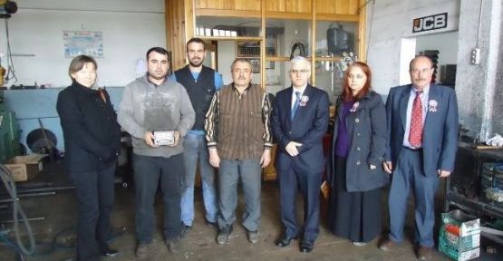 Kula Vergi Dairesi Esnaf Ziyaretlerine Devam Ediyor