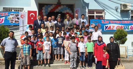 Manisa İlim Yayma Cemiyeti Yaz Okulu Başladı