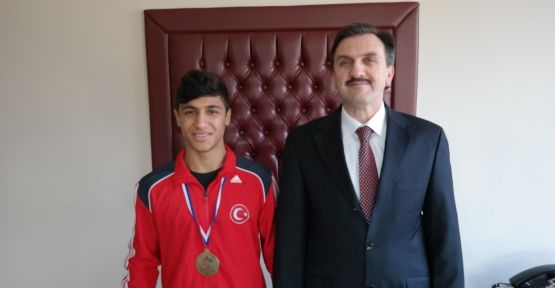 Özel Şehzade Mehmet Lisesi'ne Sırbistan'dan Bronz Madalya