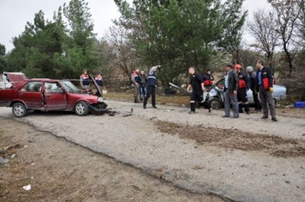Soma'da Trafik Kazası: 7 Yaralı