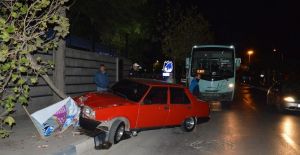 Manisa’da Halk Otobüsü ile Otomobil Çarpıştı: 2 Yaralı