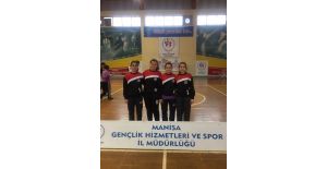 Selendili Badmintoncular Manisa şampiyonu