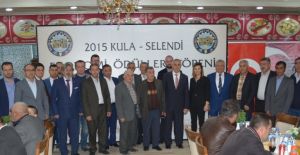 Kula ve Selendili vergi rekortmenlerine plaketli teşekkür