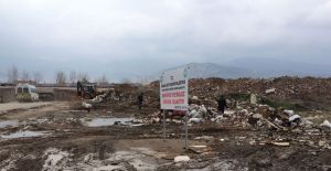 Soma’daki moloz kirliliği büyükşehir tarafından temizlendi