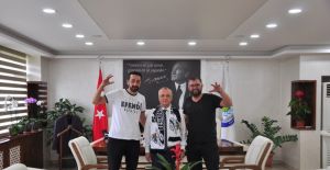 Fenerbahçeli başkana Beşiktaş atkısı