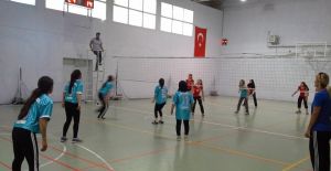 Selendi’de futbol ve voleybol şampiyonası