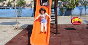 Turgutlu yeni çocuk parklarıyla renkleniyor