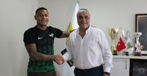 Akhisar Belediyespor, Henrique’yi renklerini bağladı