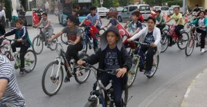 Akhisarlı bisikletçiler pedallarını 15 Temmuz için çevirecek