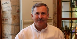 AK Parti’li Özdağ: "Yargı cemaat saiki ile buraya gelenlerle baştan beri terörist olanları ayırt etmek zorundadır"