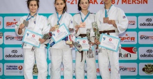 Judocular Mersin’den Madalyalarla Döndü