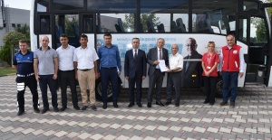 Manisa Büyükşehir'den Kızılay'a araç desteği