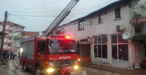 Manisa'da ev yangını korkuttu