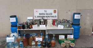 Manisa’da 1 ton kaçak içki ele geçirildi