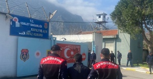 Manisa’da aranan 8 kişi jandarma dedektiflerinden kaçamadı