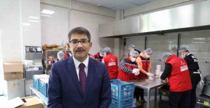 Şehzadeler hem yaşlılarını hem de depremzedeleri unutmuyor