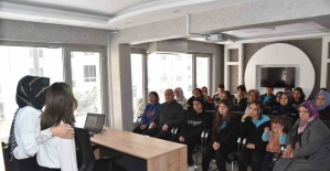 Yunusemre Belediyesinden Barbaroslu öğrencilere eğitim koçluğu