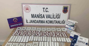 Eczane çalışanının evinde yüzlerce sentetik ecza hapı ele geçirildi