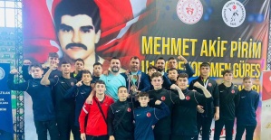 Manisa Güreş Eğitim Merkezi, Rize’de Türkiye şampiyonu oldu